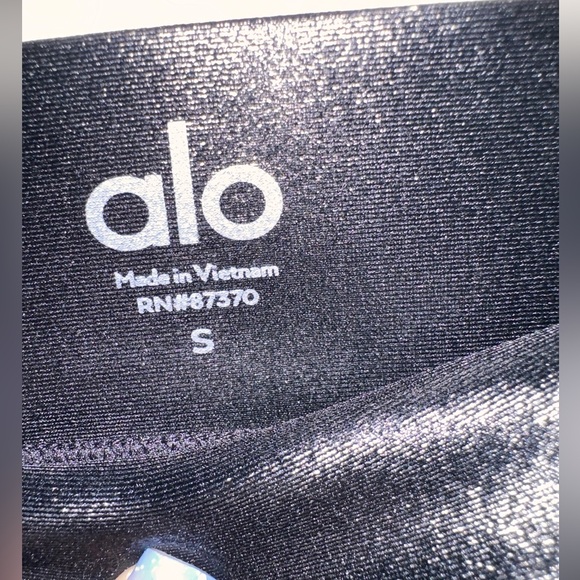 Alo Yoga High Waist Cinched Shiny Black Legging size Small - Picture 2 of 5